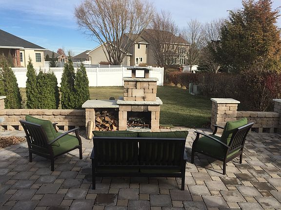 2nd image of 816 Aberdeen Dr