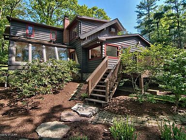 5 Newberry Est Dallas Pa 18612 Zillow