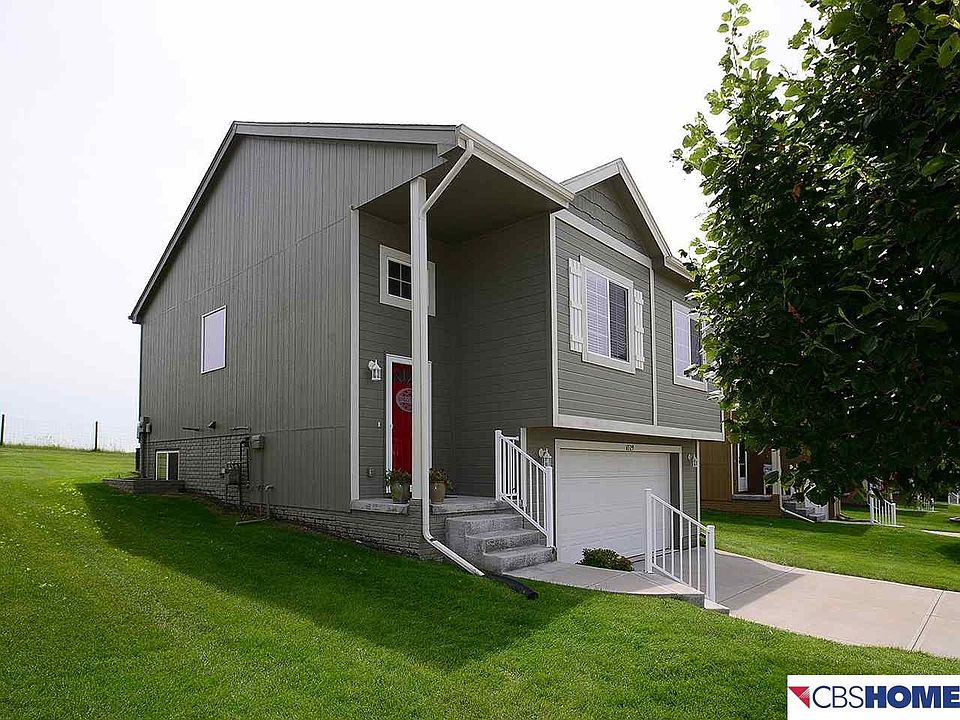 1st image of 6529 N 142nd Cres