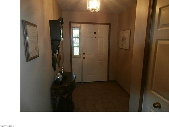 3rd image of 6031 Weymouth Dr Unit 6021