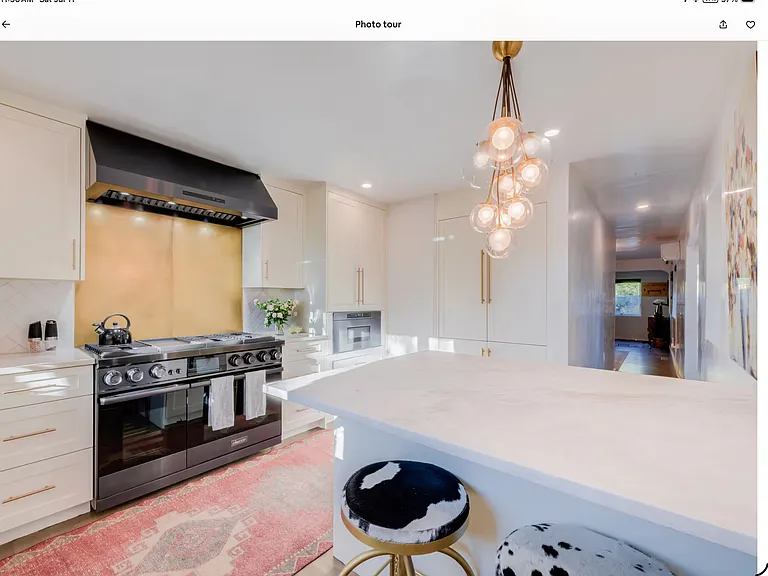 1202 Don Gaspar Ave — Photo 2