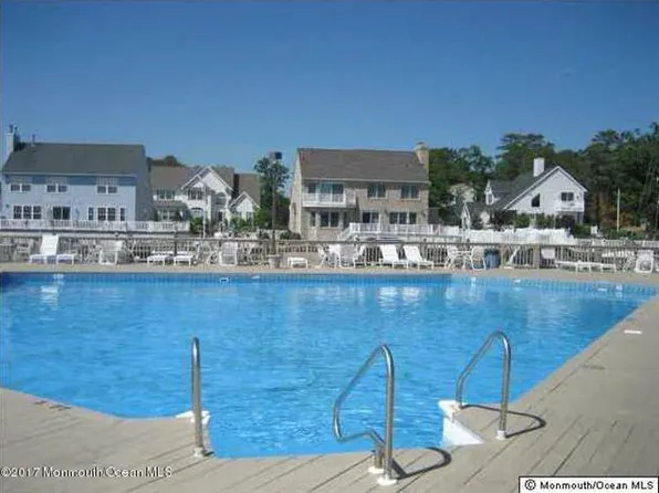 39 S Sailors Quay Dr, Brick, NJ 08723