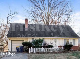 5205 Sycamore Dr, Roeland Park, KS 66205