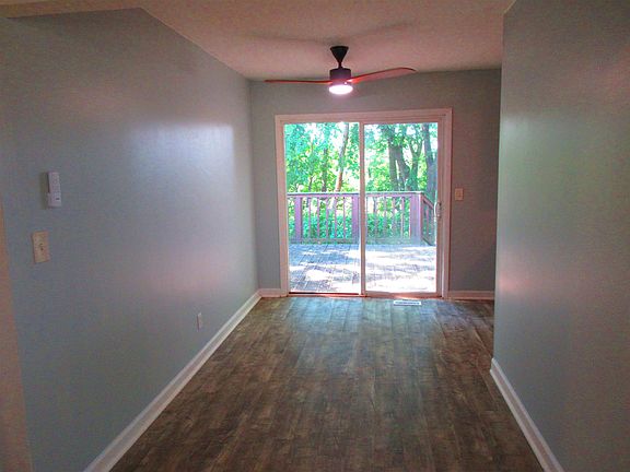 5th image of 232 Tennyson Ave