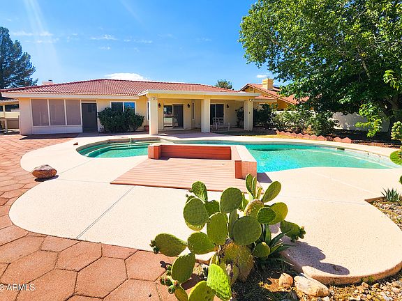 3rd image of 2845 PALMER Drive