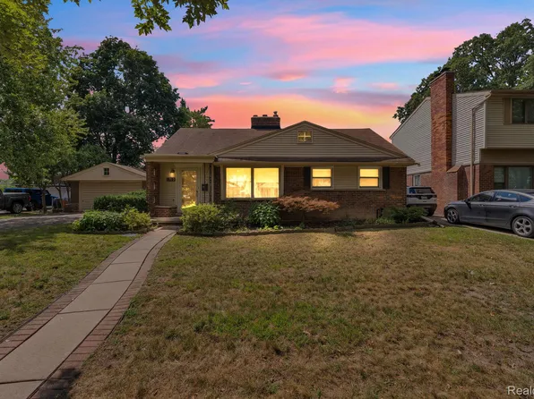 1762 Sherwood Ct, Dearborn, MI 48124