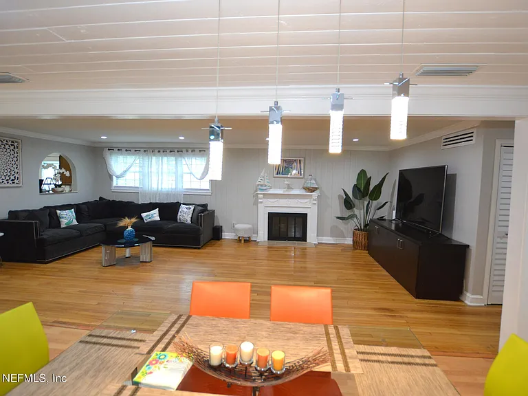 7004 Hyde Grove Ave — Photo 7