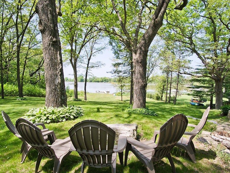 1st image of 733 Bass Lake Ct
