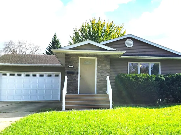 1208 E State St, Algona, IA 50511