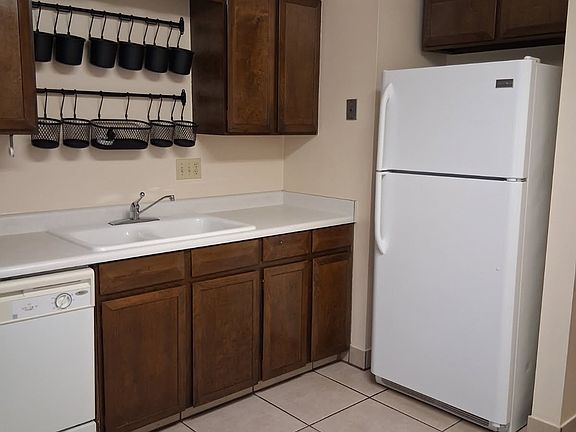 5th image of 1029 N Mesa Dr APT A