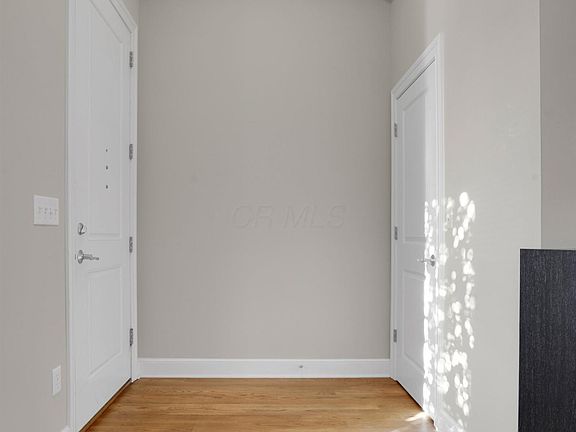 3rd image of 44 E 4th Ave