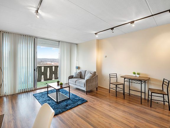 2nd image of 200 Swanton St APT 717