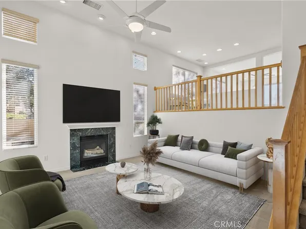 25715 Wagner Way Unit A, Stevenson Ranch, CA 91381