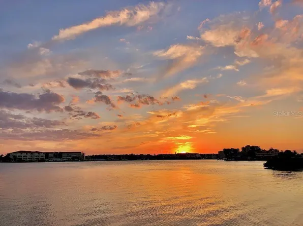 7974 Sailboat Key Blvd S APT 504, South Pasadena, FL 33707