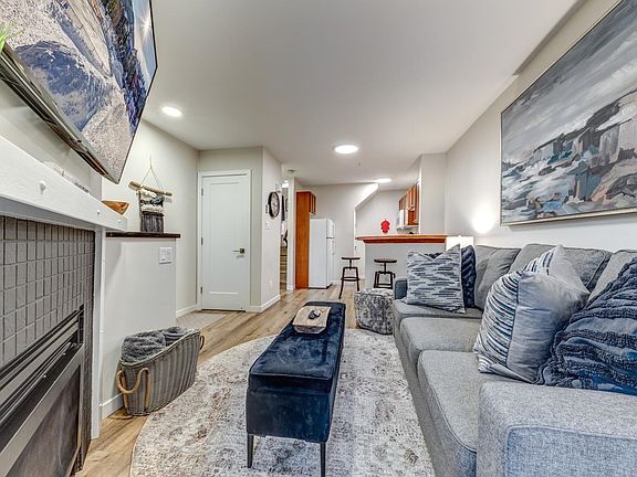 2nd image of 4388 Northlands Blvd #44
