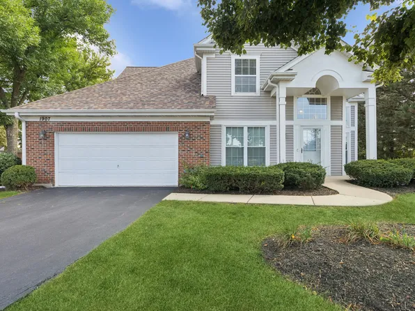 1907 Silver Lake Rd, Arlington Heights, IL 60004