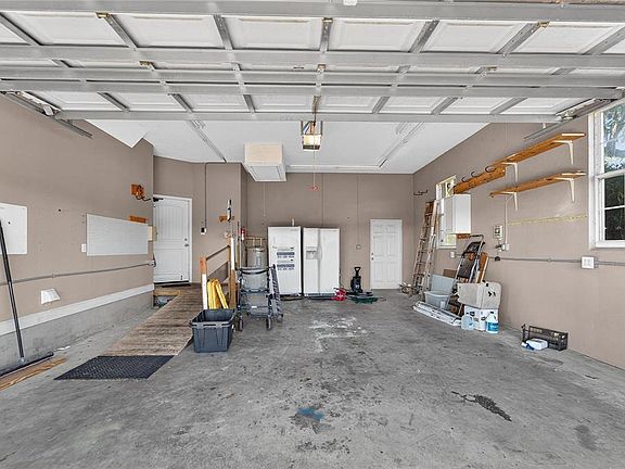 5th image of 332 Holloway Rd