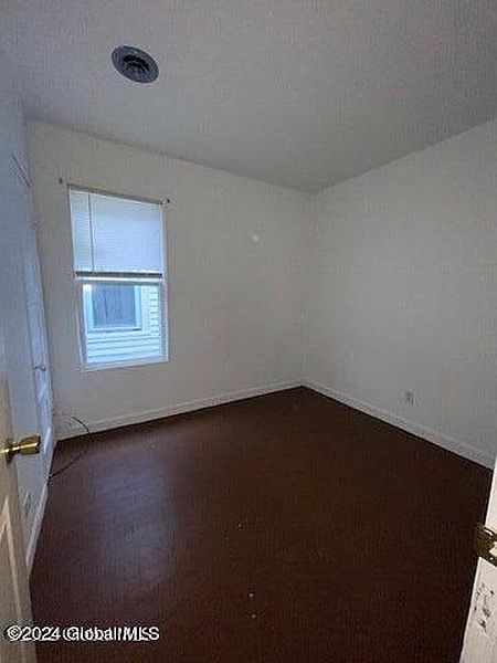 5th image of 1226 9th Avenue