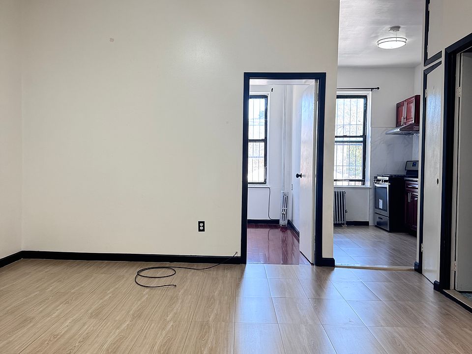1st image of 8518 Jamaica Ave
