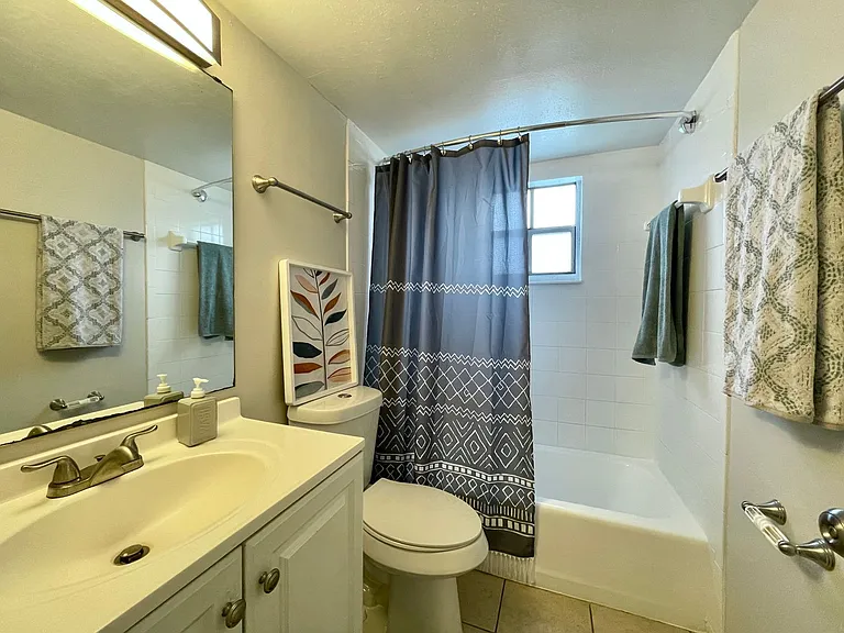 1223 Pamela St — Photo 25