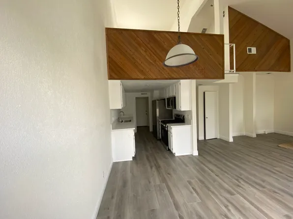 14411 Riverside Dr APT 13, Sherman Oaks, CA 91423