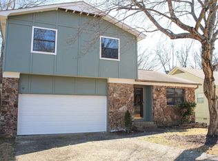 14005 High Point Dr, Little Rock, AR 72211