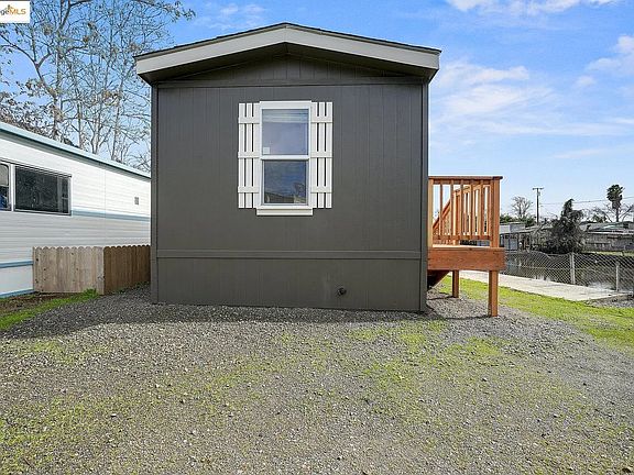 3rd image of 9510 Harbor Dr #6