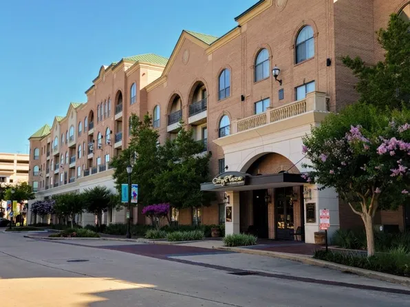 2299 Lone Star Dr, Sugar Land, TX