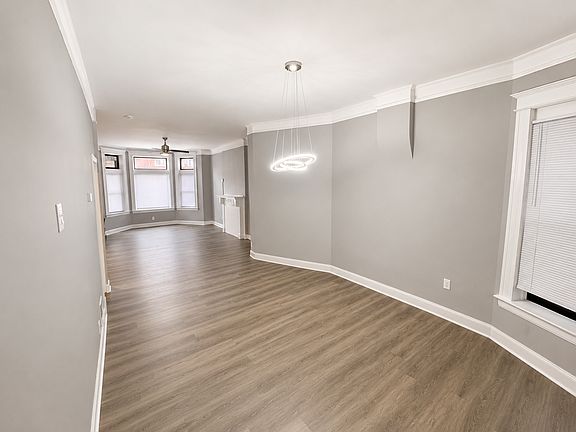 4th image of 6426 S Ingleside Ave #2