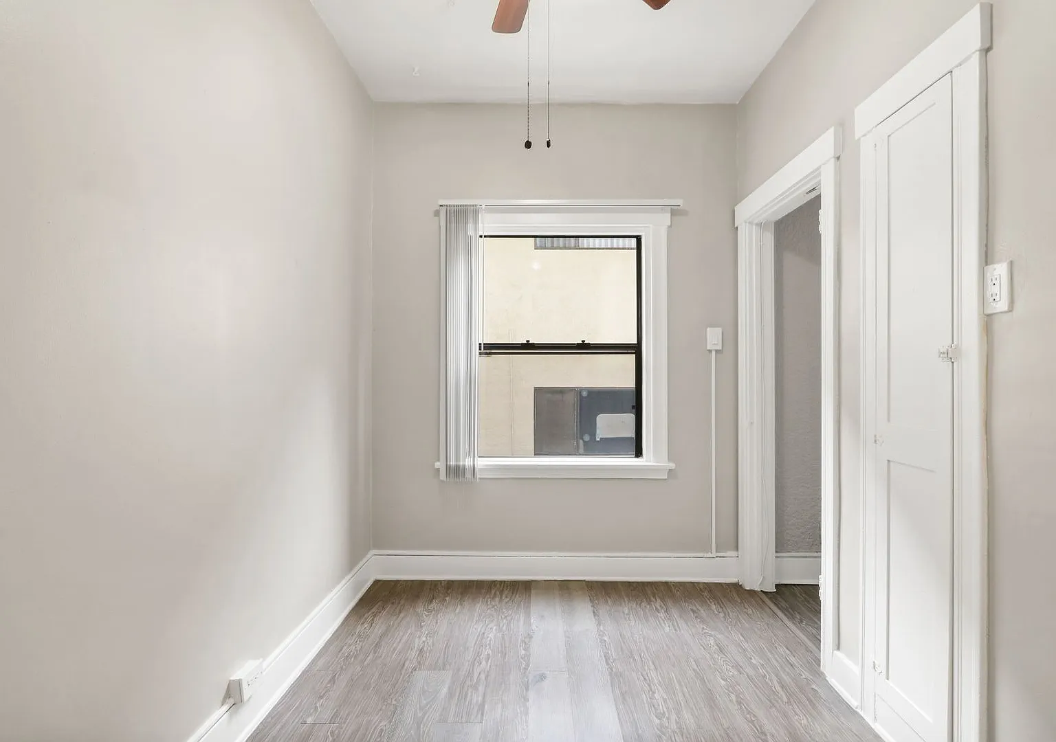 3621 S Pacific Ave — Photo 2