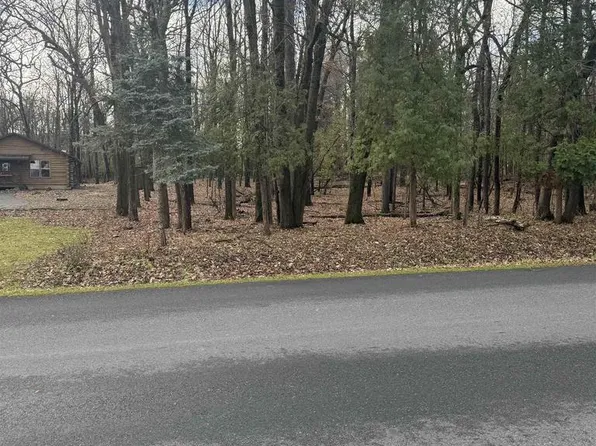 L4 CSM 314 Spring Grove Road #4, Ripon, WI 54971