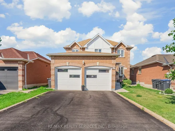 27 Colleyville St, Brampton, ON L7A 1H7