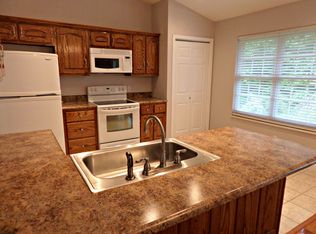 216 Vintage Ln, Clinton, TN 37716