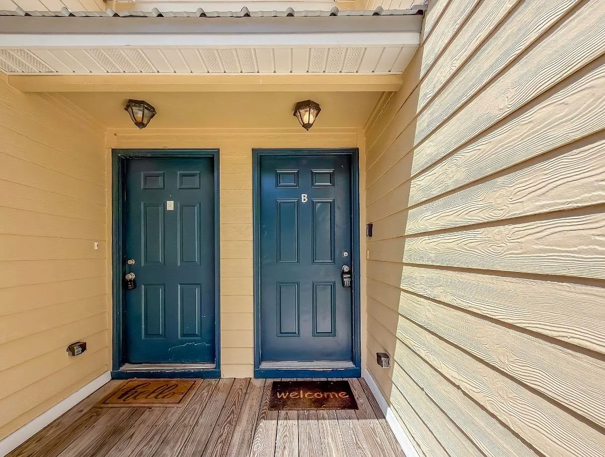 3 bed, 3.0 bath, 1312 sqft, $1,575 — Photo 3