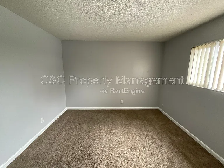 292 Grecia Ct — Photo 20