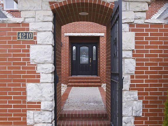 5th image of 4210 Greenbriar Drive