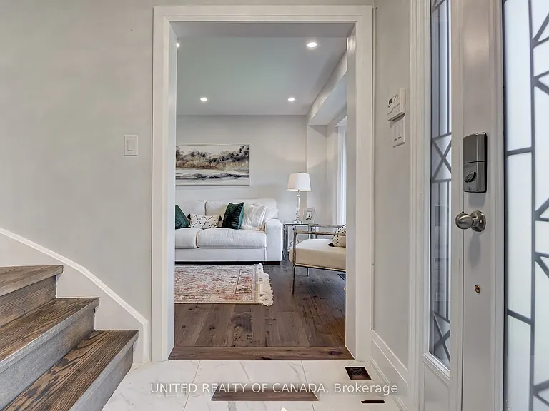 615 Sandford St — Photo 4