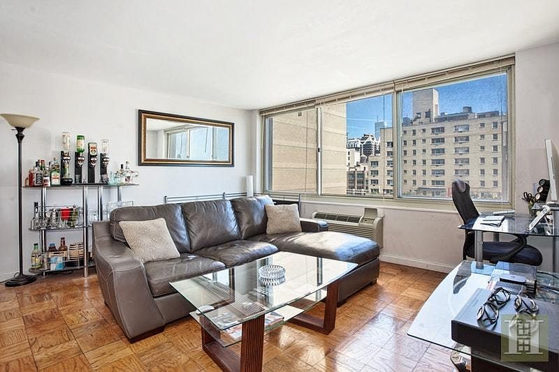 1st image of 333 E 45th St APT 16D