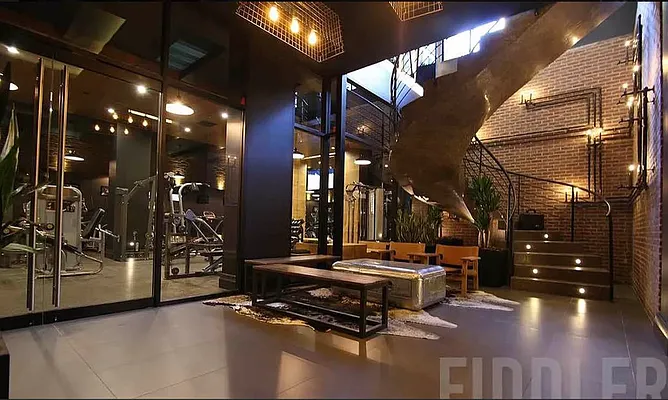 Rented by The KCI Group | media 40