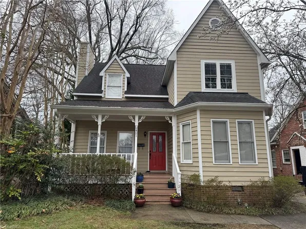 2421 Camden Rd, Greensboro, NC 27403