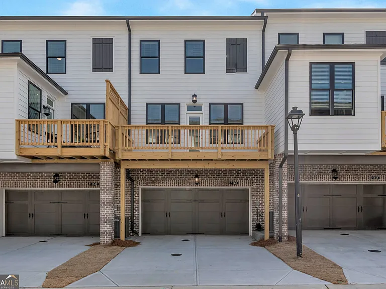1140 Larkin Dr — Photo 16