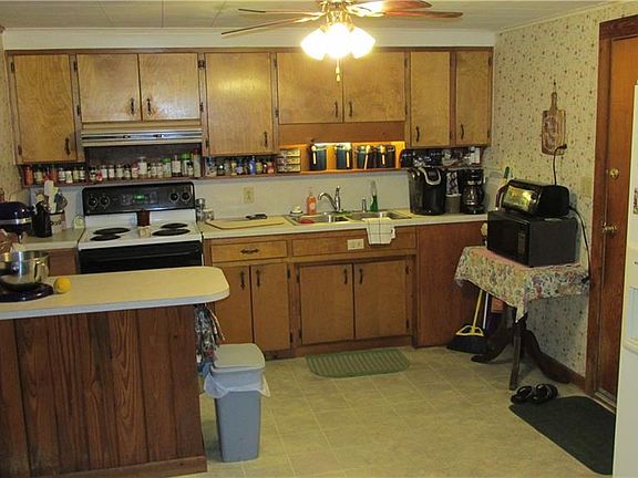 3rd image of 3170 County Road 421