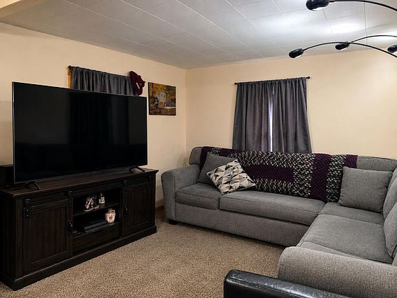 3rd image of 2339 Lenore Ave