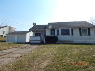 1716 Oakmont St NW, Canton, OH 44709