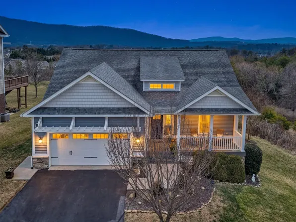 5690 Sullivan Ln, Roanoke, VA 24012