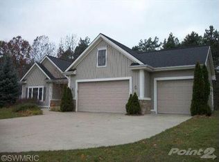 6123 Kings Way, Saugatuck, MI 49453