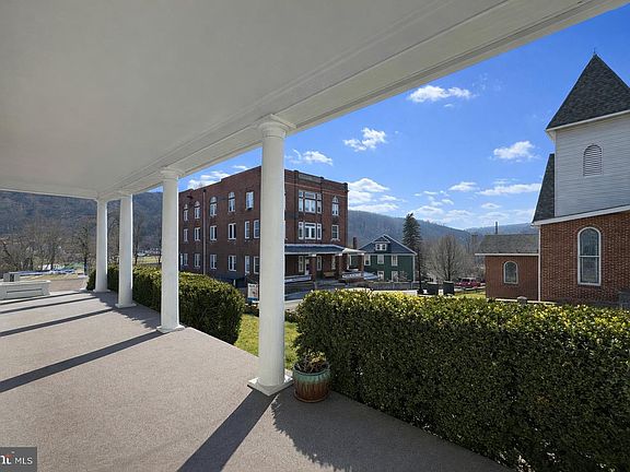 3rd image of 12700 New Row Rd NW