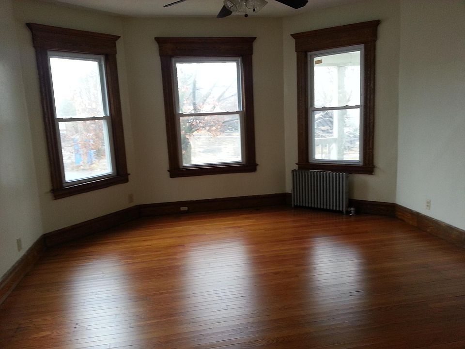 2nd image of 47 Chase Ave APT 1