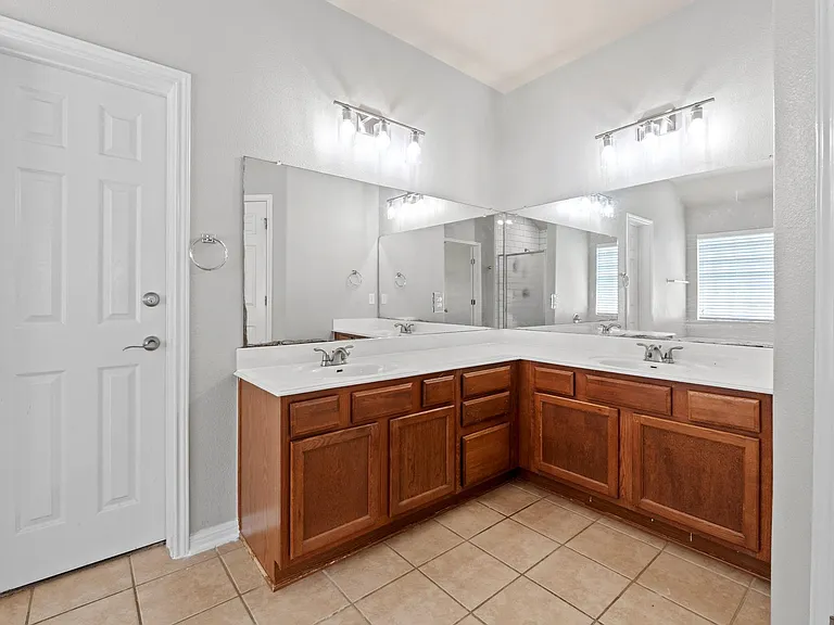 7113 Cromarty Cv — Photo 19