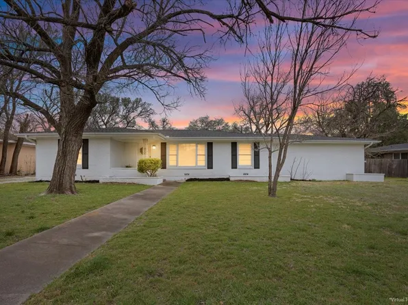 2416 Lake Air Dr, Waco, TX 76710